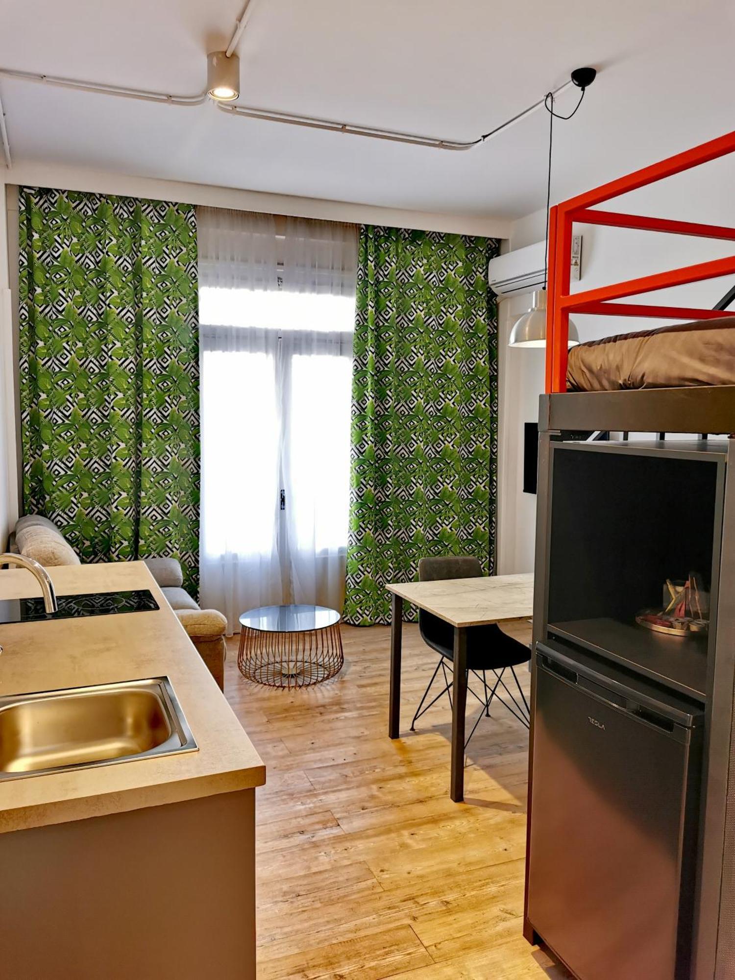 Unique City Centre Apartments ニコシア エクステリア 写真